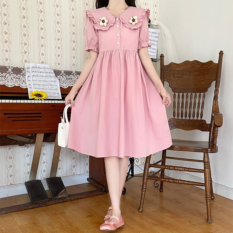 Academy Style Petite Dress with Doll Collar and Puff Sleeves - Image 3