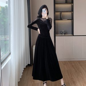 Korean Style Lace Top and Velvet Skirt Two-Piece Set 9515