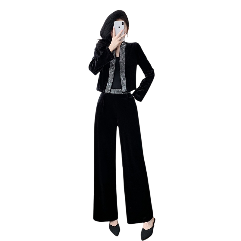 Women's Velvet Two-Piece Suit with Rhinestone Blazer and Wide-Leg Pants - Image 5