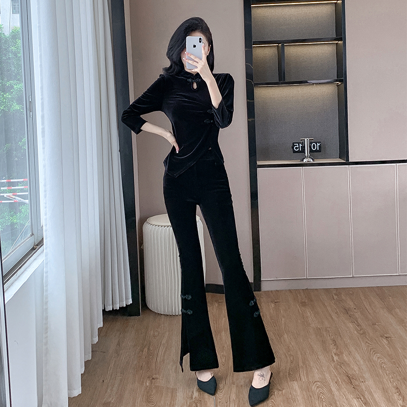 Improved Qipao Top and Flared Pants Two-Piece Set with Gold Velvet Slimming Split Design 9636