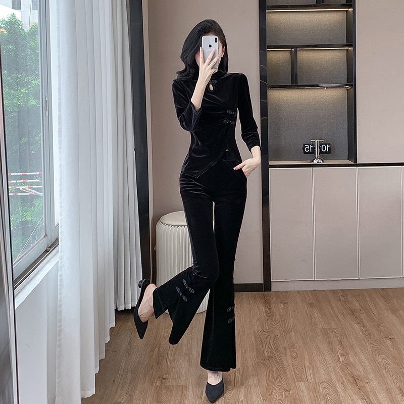 Improved Qipao Top and Flared Pants Two-Piece Set with Gold Velvet Slimming Split Design 9636 - Image 4