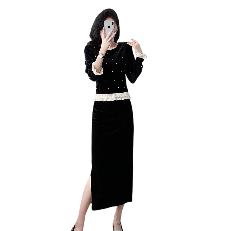 Quality Korean Style Two-Piece Set for Women Velvet Top and Skirt Outfit 6909 - Image 5