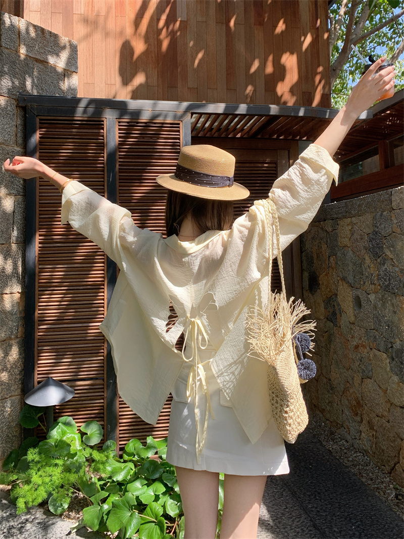 Women's Loose Fit Back Embroidered Bow Shirt Sun Protection Top - Image 3