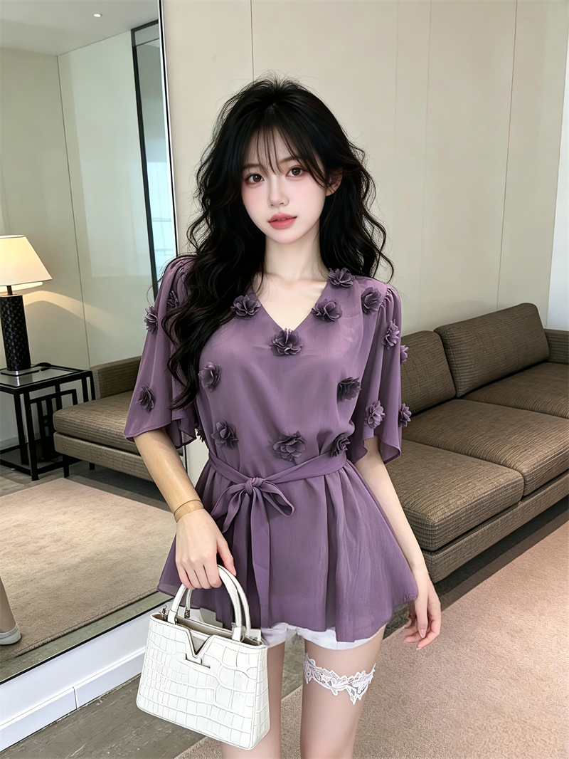 2026 French Style 3D Floral Ribbon Loose Fit Women's Top - Image 4