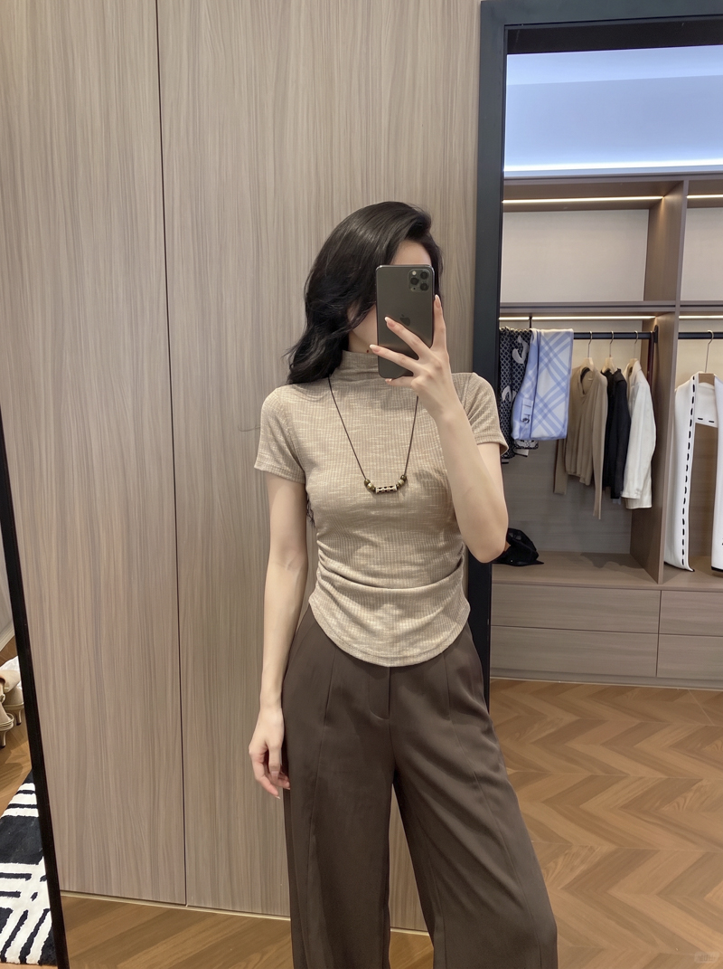 2026 Autumn Tie-Dye Ruched Waist Half-High Neck Short Sleeve T-Shirt with Necklace - Image 2