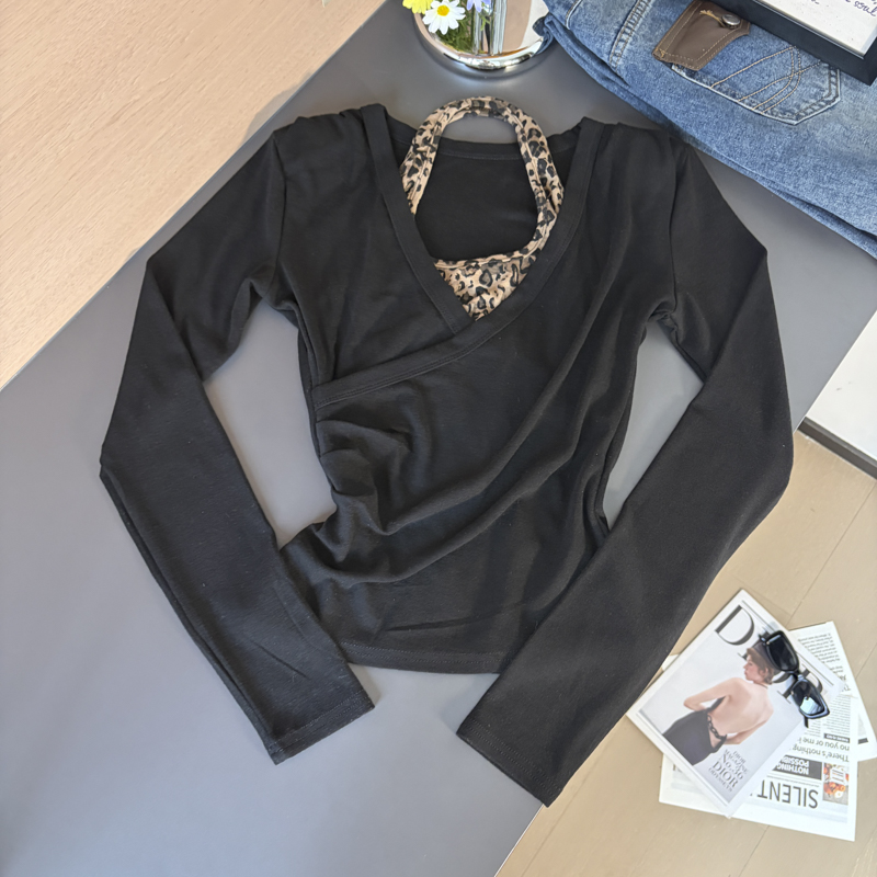 2026 Autumn Leopard Print Spliced Halter V-Neck Long Sleeve Faux Two-Piece Ruched Waist Cotton-Feel Base Top - Image 4