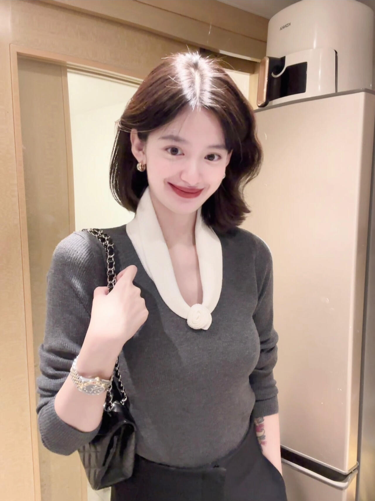 Women's Knit Sweater Long Sleeve Round Neck Slimming Fall Winter Top
