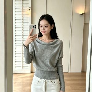 Women's Off-Shoulder One-Shoulder Draped Neck Multi-Way Knit Sweater - Style 70151e